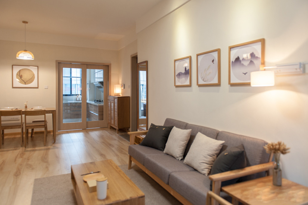 日式风格两居室装修沙发背景墙设计图