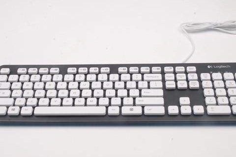 罗技键盘灯光怎么调?马上教给你最简单的调节键盘灯光的方法！